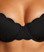 Wattiertes Bügel-Bikinioberteil Scallop  - Schwarz