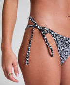 Bikini Slip Cheeky Tanga Lobos  - Schwarz
