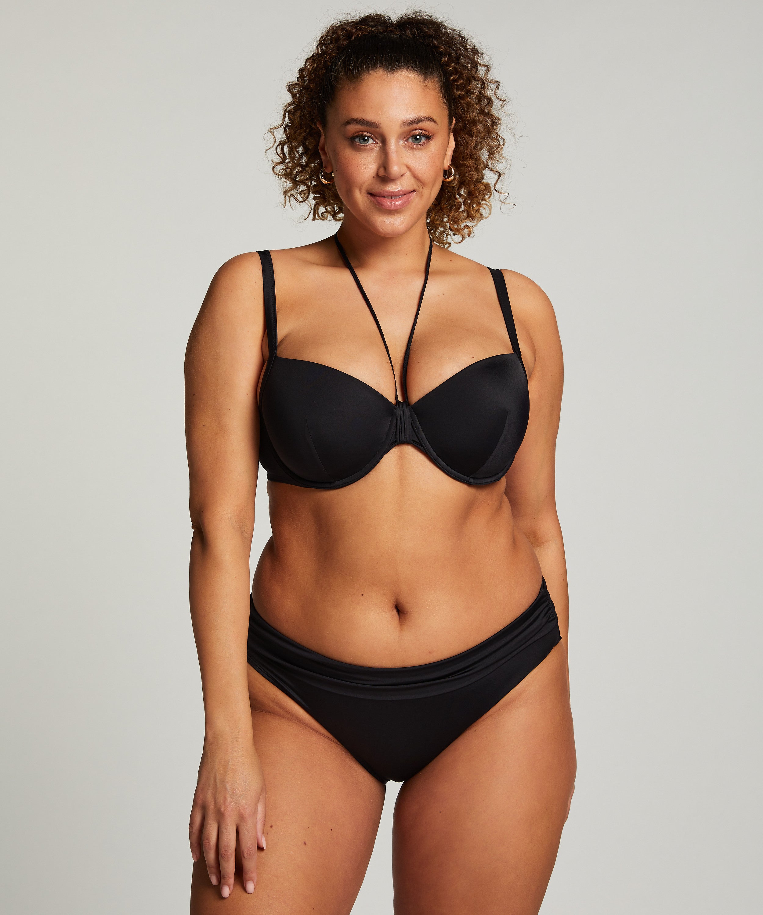 Vorgeformtes Bügel-Bikinioberteil Luxe  - Schwarz