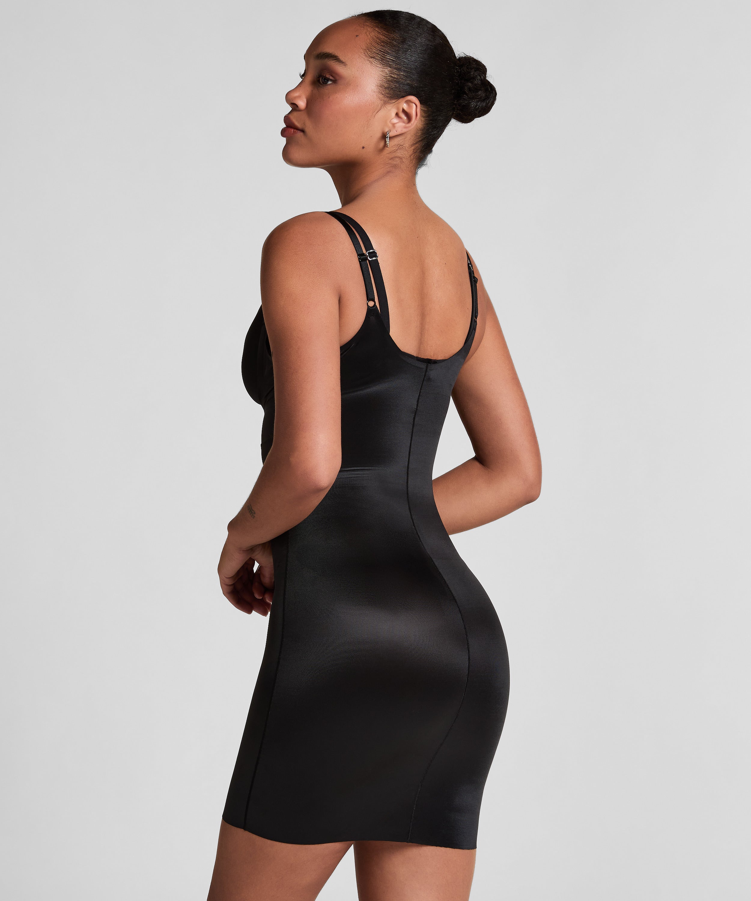 Formendes Scuba Kleid  - Schwarz