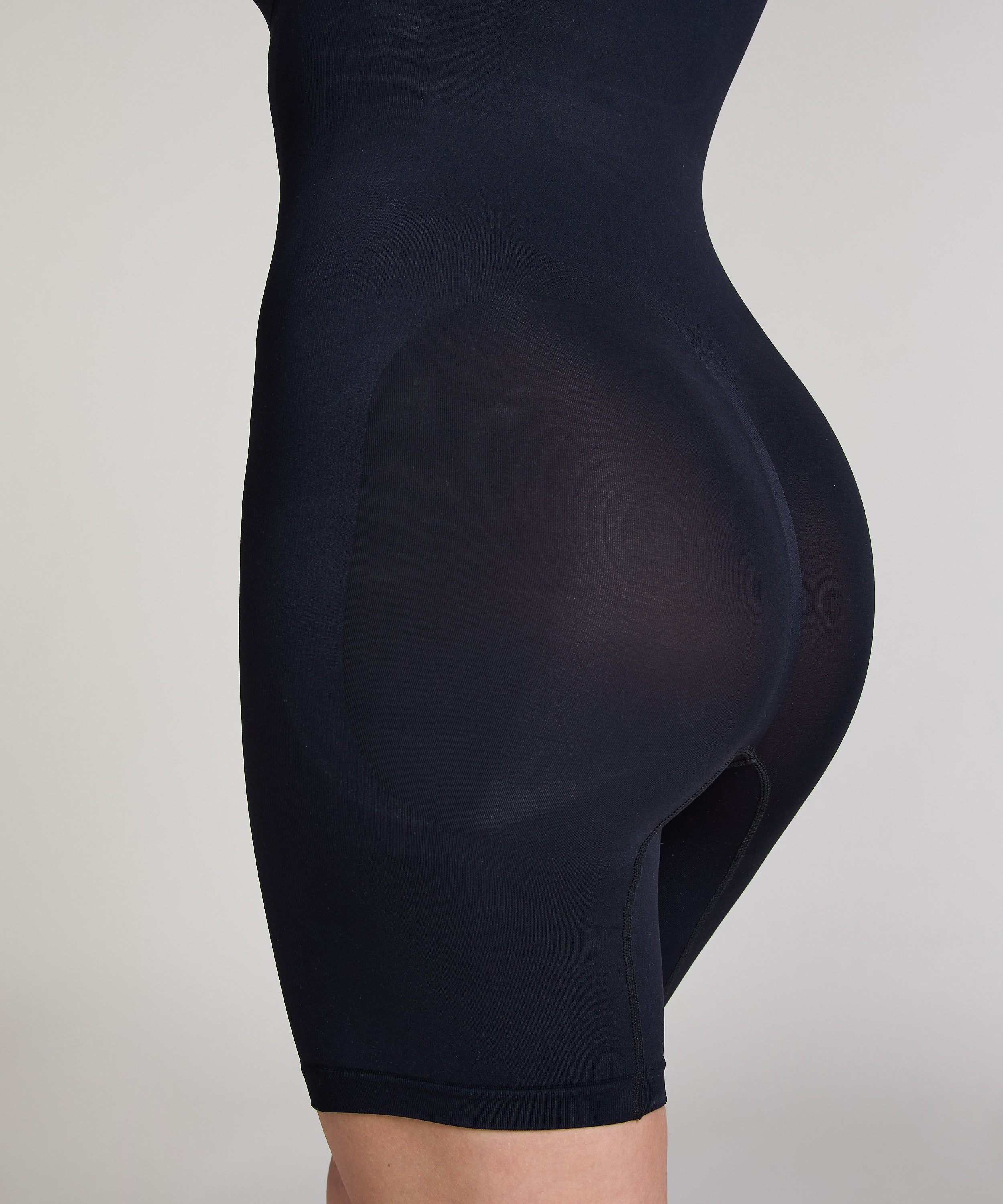 Nahtloser korrigierender Thigh Slimmer  - Schwarz