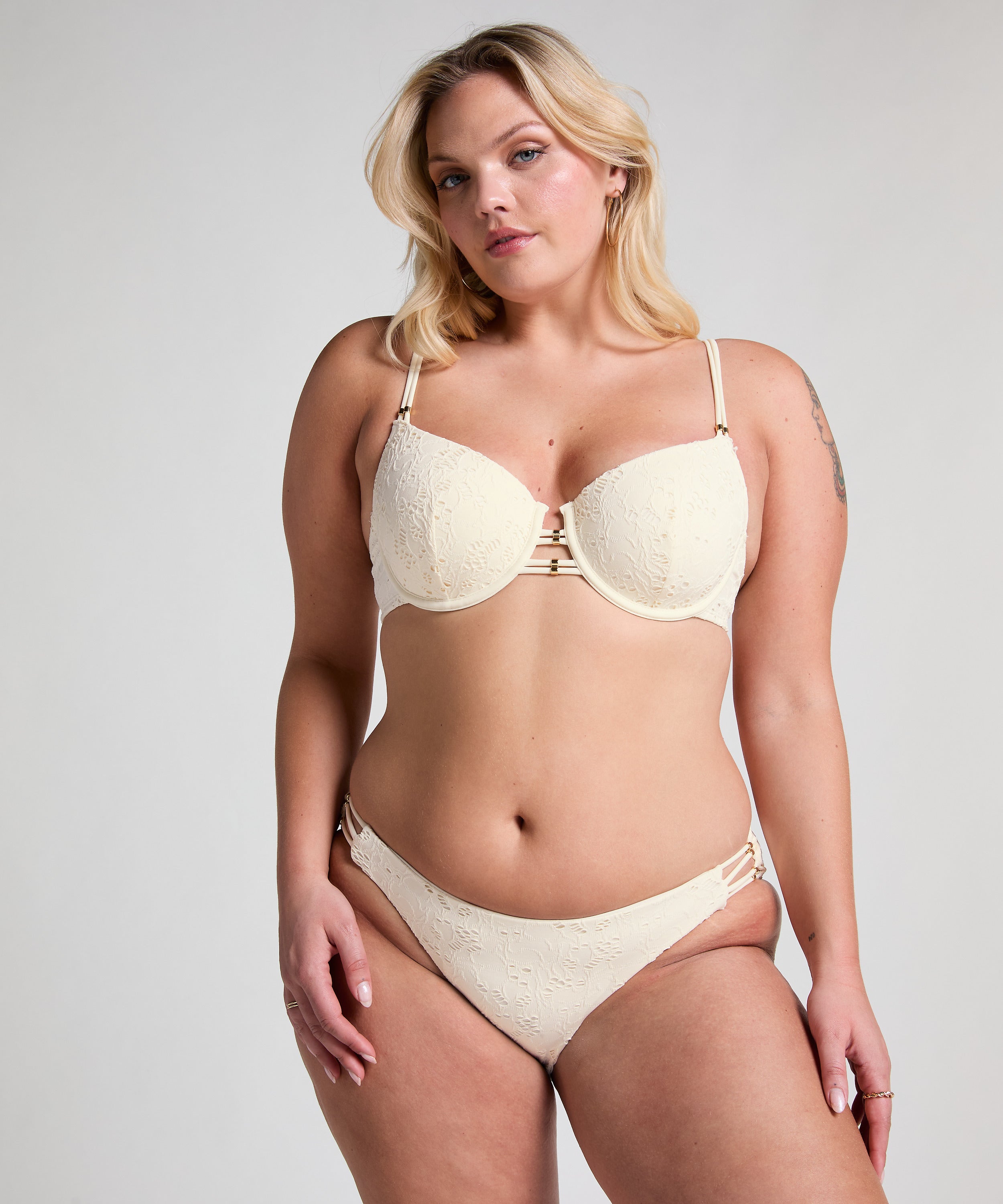 Crochet Bikini Top   - Weiß