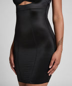 Formendes Scuba Kleid  - Schwarz