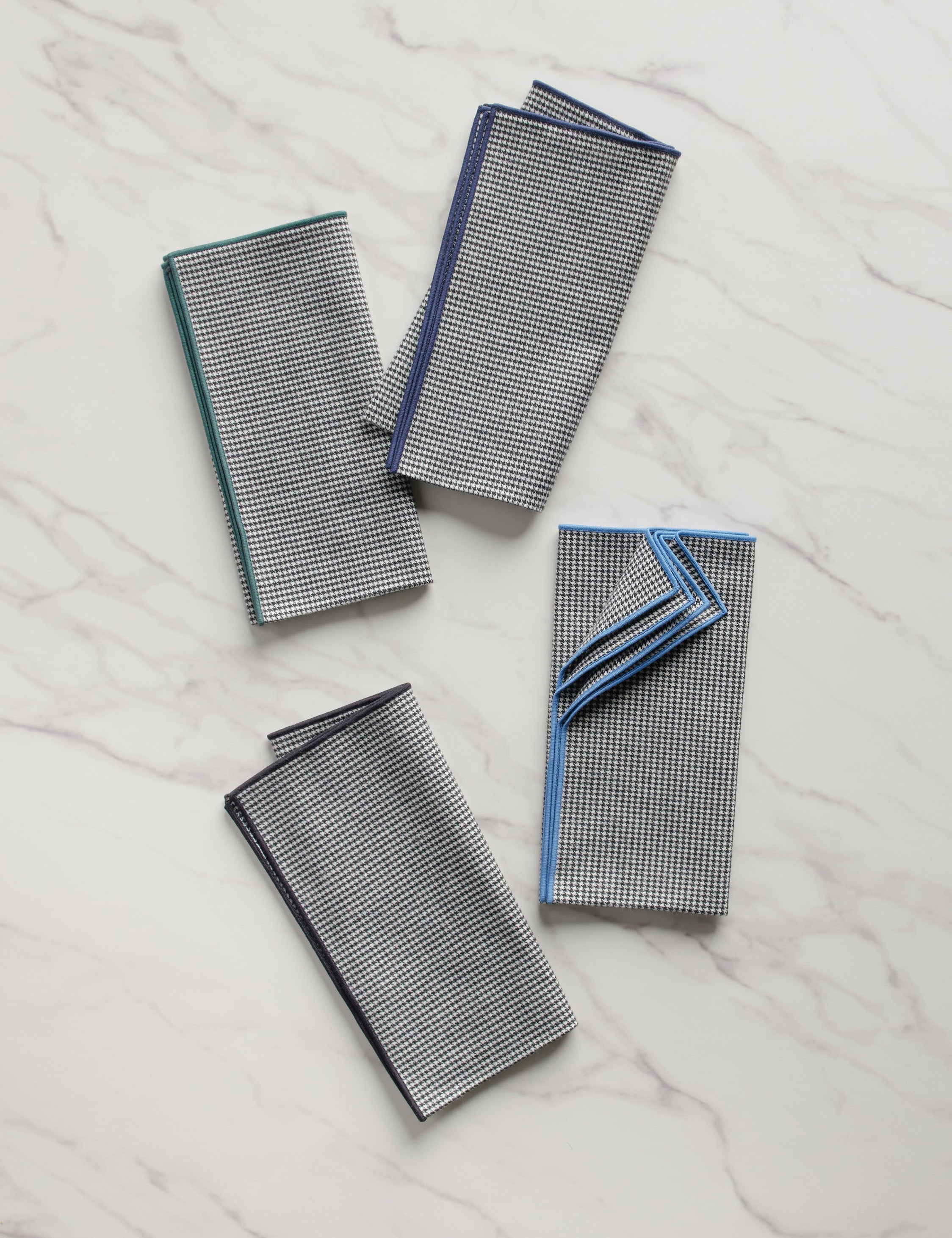 Noir Royale Napkins (Set of 4) by Atelier Saucier